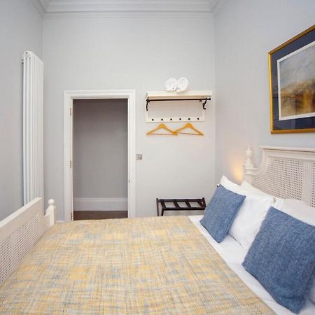 Stylish City Centre Apartment - Bath Kültér fotó