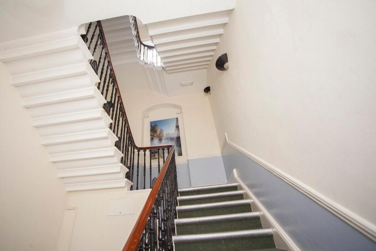 Stylish City Centre Apartment - Bath Kültér fotó