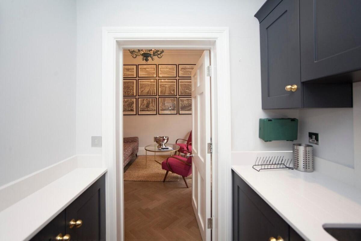 Stylish City Centre Apartment - Bath Kültér fotó