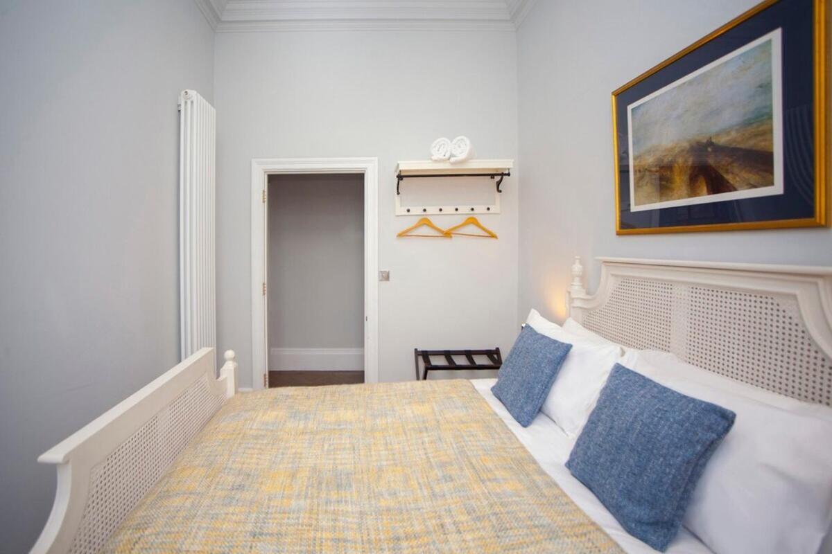 Stylish City Centre Apartment - Bath Kültér fotó